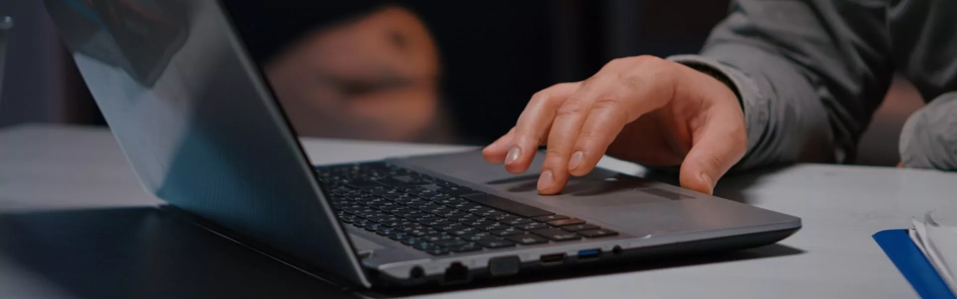 Контактирајте не